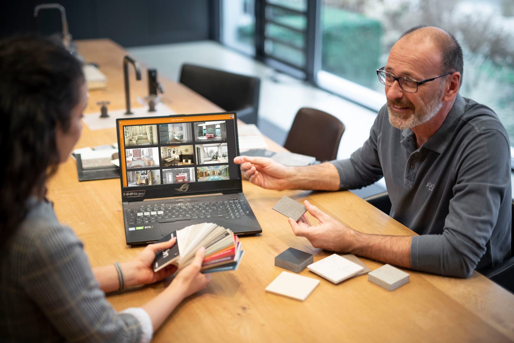 Im persönlichen Gespräch dient der Palette Showroom als innovatives Beratungstool. Foto: Palette CAD