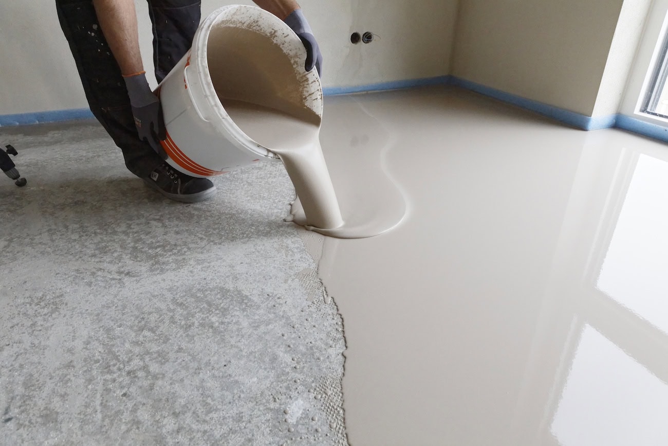 Der neue Fließspachtel Periplan Flow mit sehr guten Verlaufseigenschaften.