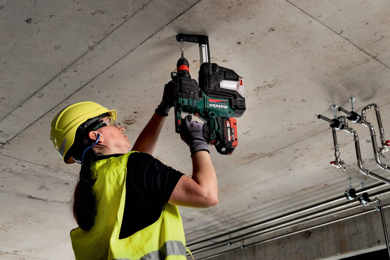 Ob beim Bohren in Beton, Stein und Mauerwerk oder bei harten Meißelarbeiten – die neuen Kombihämmer zeichnen sich durch eine robuste Bauweise sowie extrem hohe Lebensdauer und Leistungsstärke aus. Foto: Metabo