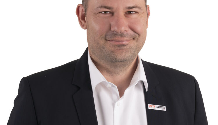Stephan Tschernek, Leiter Marketing PCI Gruppe, freut sich über die Focus-Auszeichnung "Höchste Reputation"