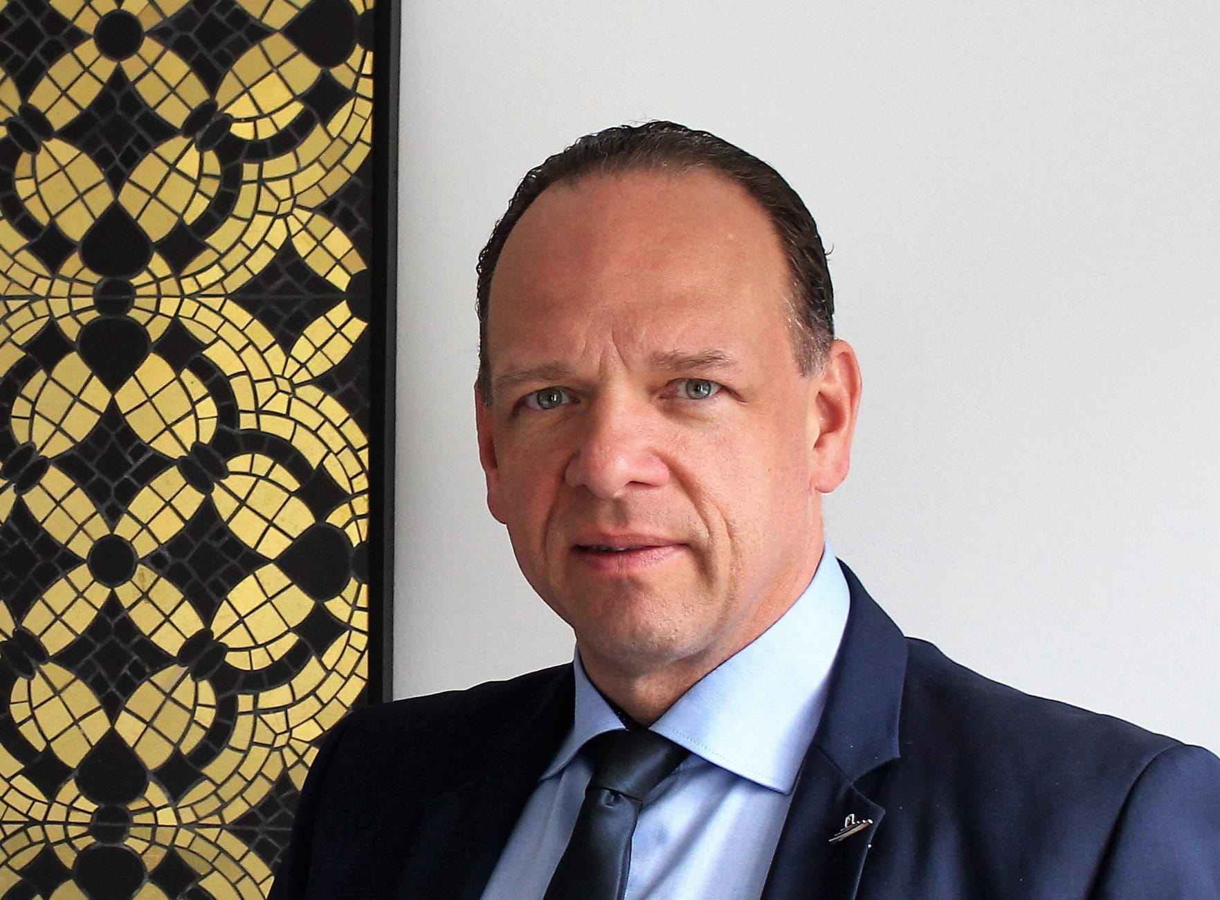 Dr. Jörg Schwall, Geschäftsführer V&B Fliesen GmbH
