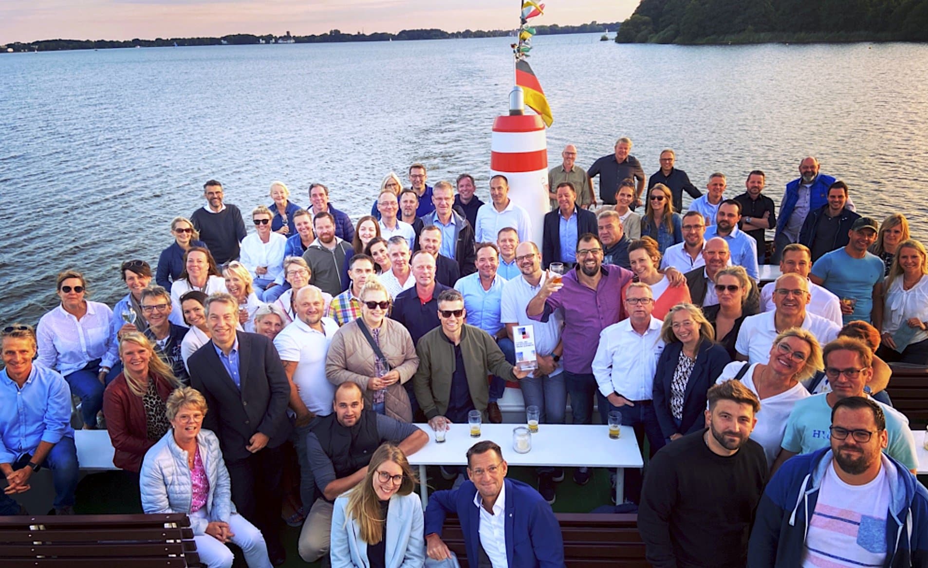 Oldenburger Innung feiert Sommerfest bei einer Schiffsrundfahrt auf dem Bad Zwischenahner Meer