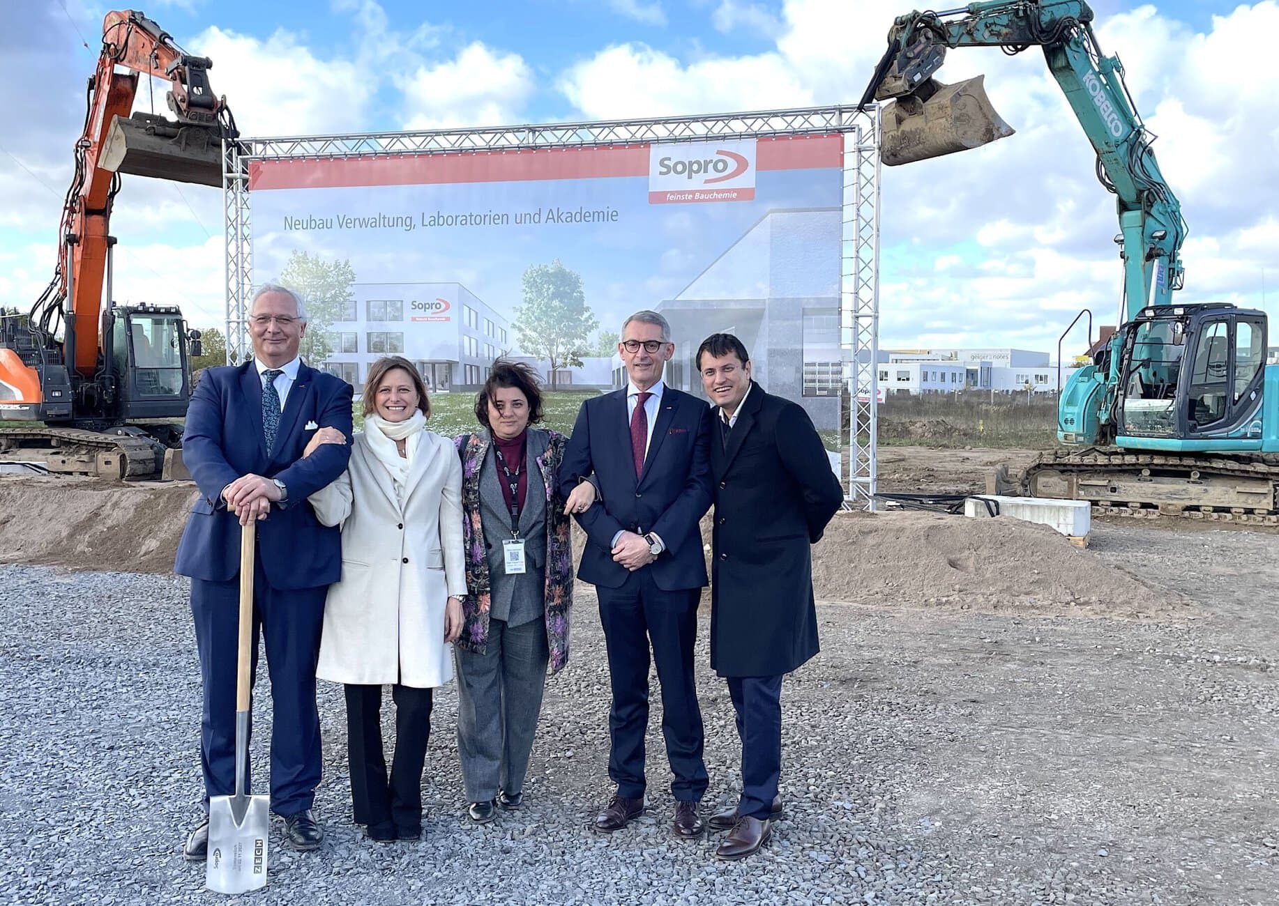 Führungsriege Sopro Mapie bei Spatenstich Firmenzentral eSopro