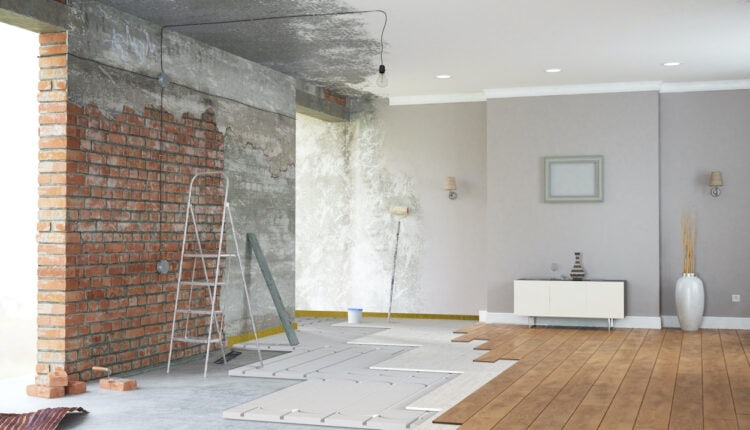 Mit den speziellen Estrich-Elementen fermacell Therm25 von James Hardie gelingt das Umrüsten auf Fußbodenheizung auch im Bestandsbau mit relativ geringem Aufwand.