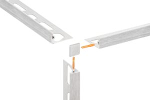 Praktische Steckverbinder sorgen für eine einfache Ausführung in Eckbereichen ohne zusätzliches Kleben oder Gehrungsschnitte.
