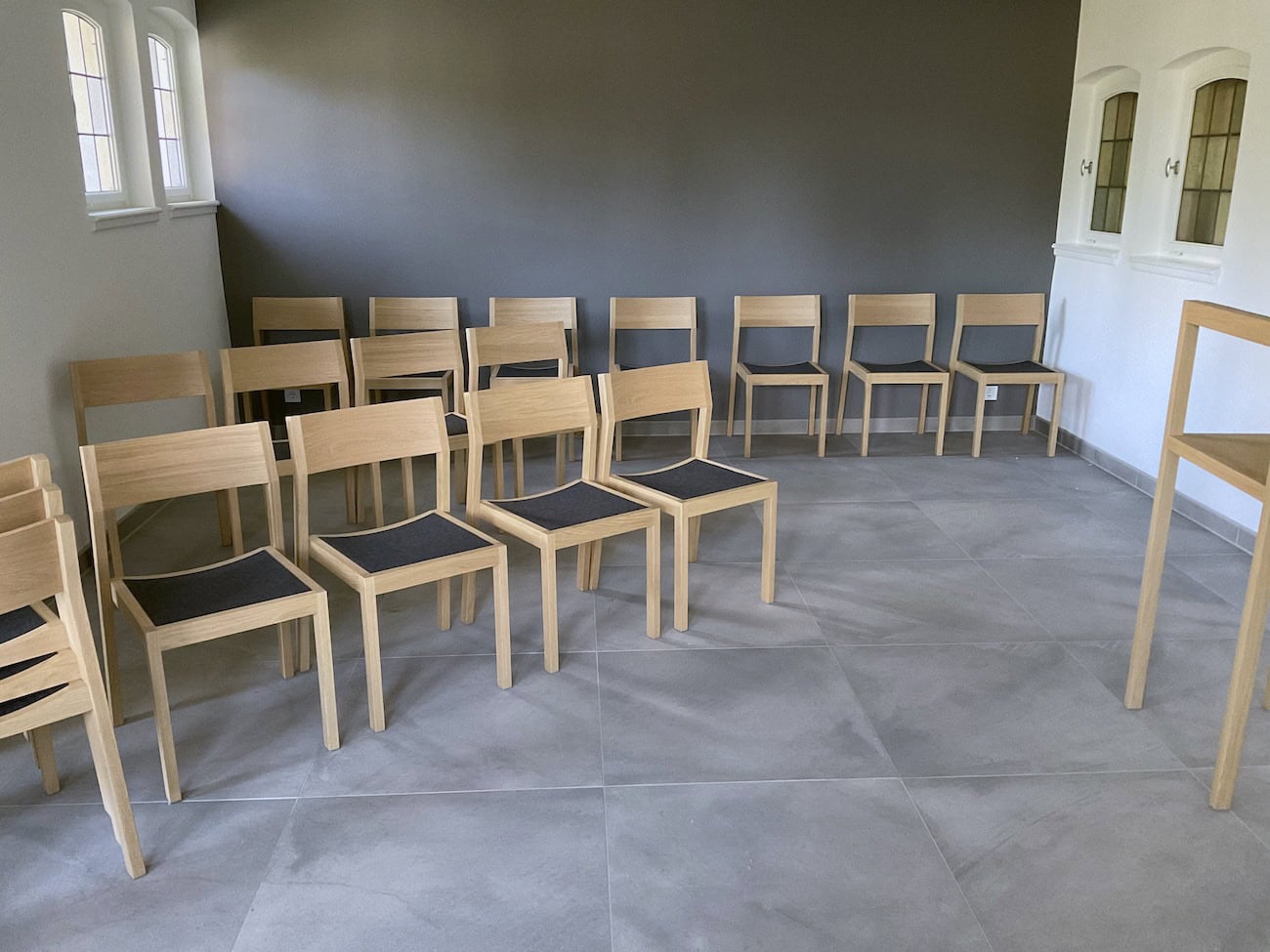 Fußbodenheizung IndorTec THERM-E wärmt denkmalgeschützte Trauerhalle