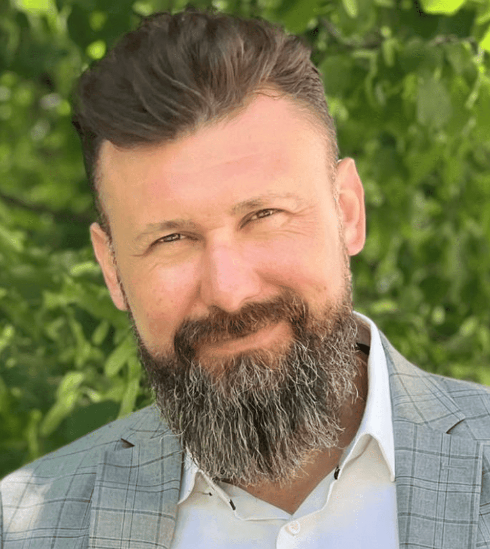Seit dem 1. März 2023 unterstützt Andrija Mutapcic die Marke Uzin im Vertriebsteam Österreich