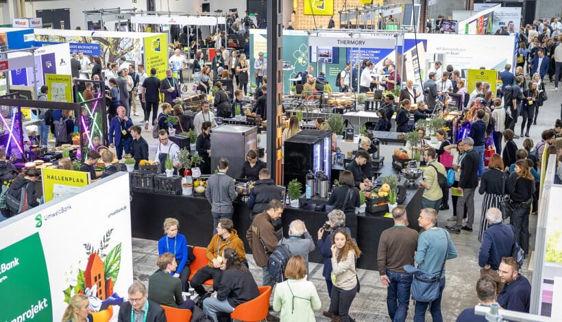 Volle Messehallen: Mehr als 3.000 Planer und weitere Fachbesucher informierten sich auf dem Klimafestival. Foto: Heinze GmbH