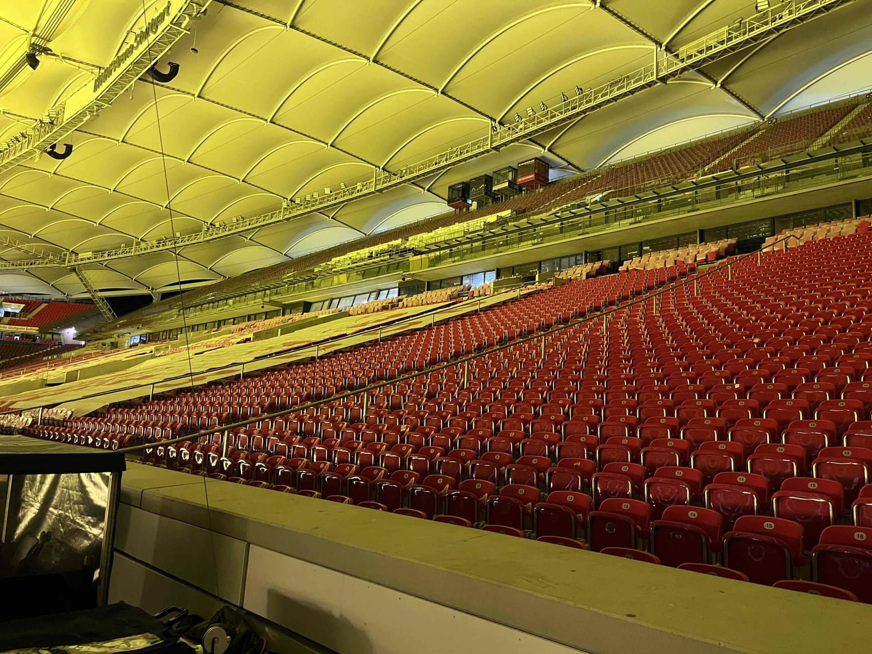 Im „Bauch „der Haupttribüne entsteht der neue Tunnelclub