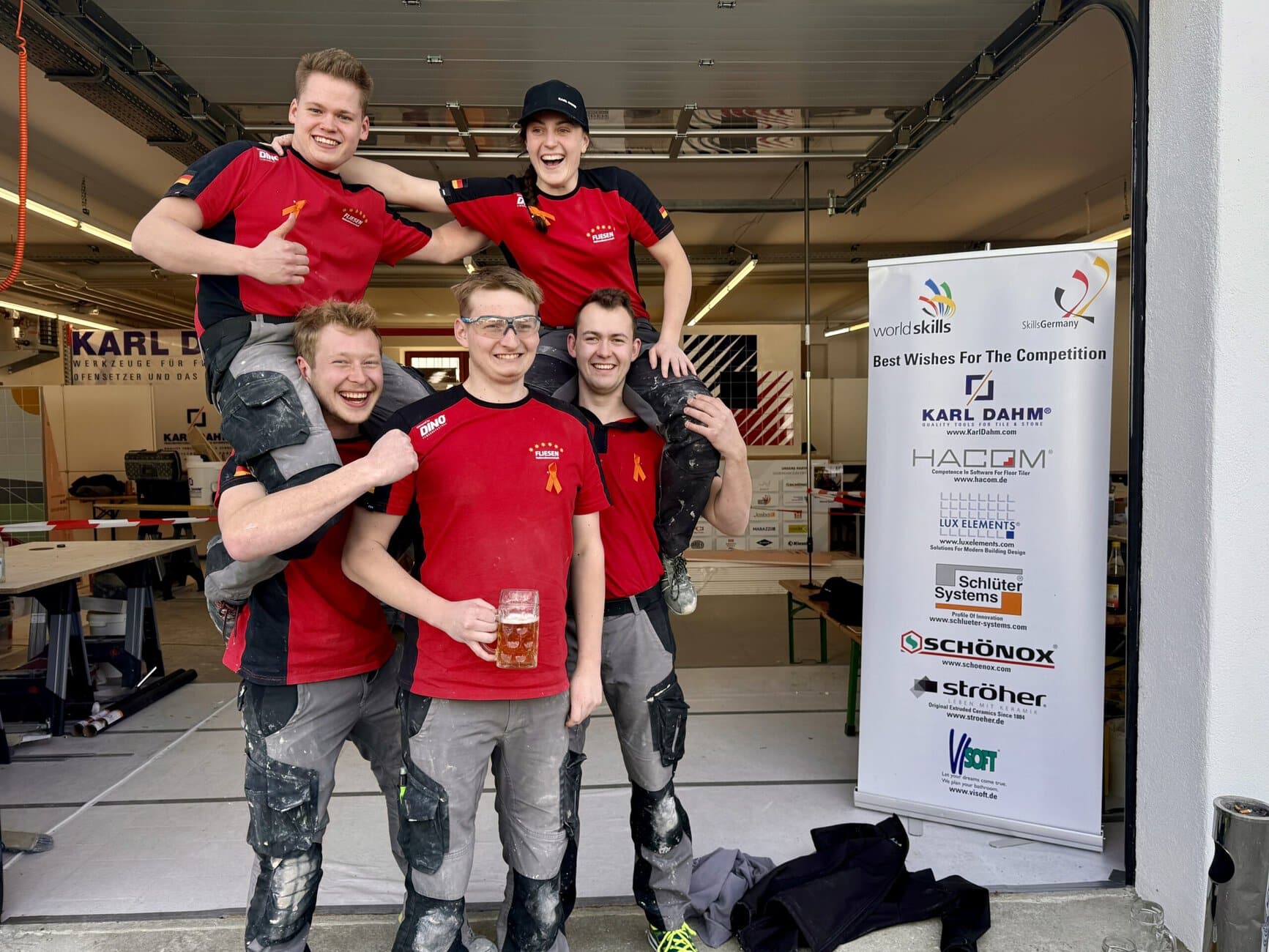 Auch die Fliesen-Nationalmannschaft hatte ihren Spaß auf den Handwerkertagen.