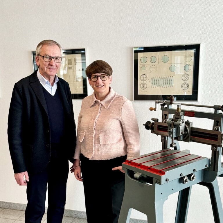 Mit Johannes Dallmer und Yvonne Dallmer sind inzwischen die 3. und 4. Generation in der Geschäftsführung vertreten. Foto: Dallmer