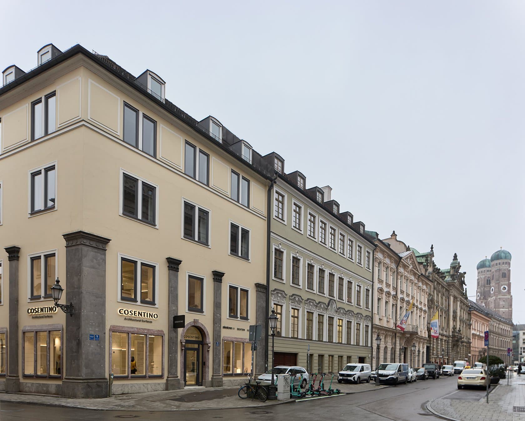 Das neue Cosentino City Center befindet sich im Herzen der Münchener Altstadt mit der berühmten Frauenkirche