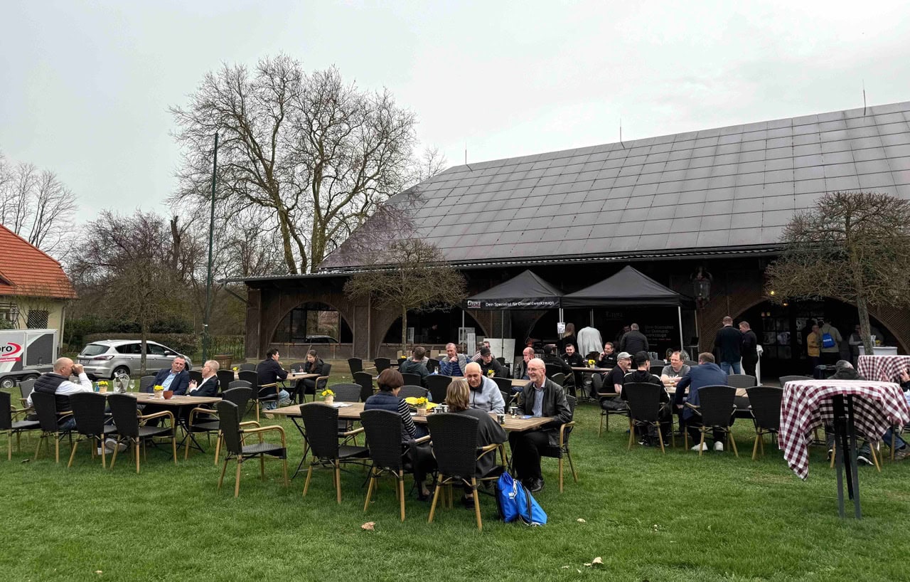 Die Hausmesse der Niederer Gruppe findet in urigen Atmosphäre auf dem Linslerhof statt. Fotos: Niederer