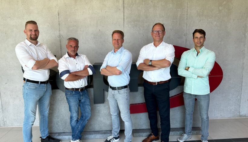 Sopro Anwendungstechnik und Objektberatung. Vlnr. Jochen Henrich, Patrick Altenhofen, Björn Rosenau, Mario Sommer, Oliver Beege