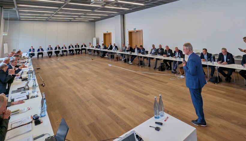 Führte durch die Herbstattagung der AG Fliese: BDB-Hauptgeschäftsführer Michael Hölker (Foto: Michael Spohr / Redaktion)