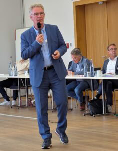 Organisiert eine erstaunlich aktive politische Lobbyarbeit für die Fliese: Michael Hölker.