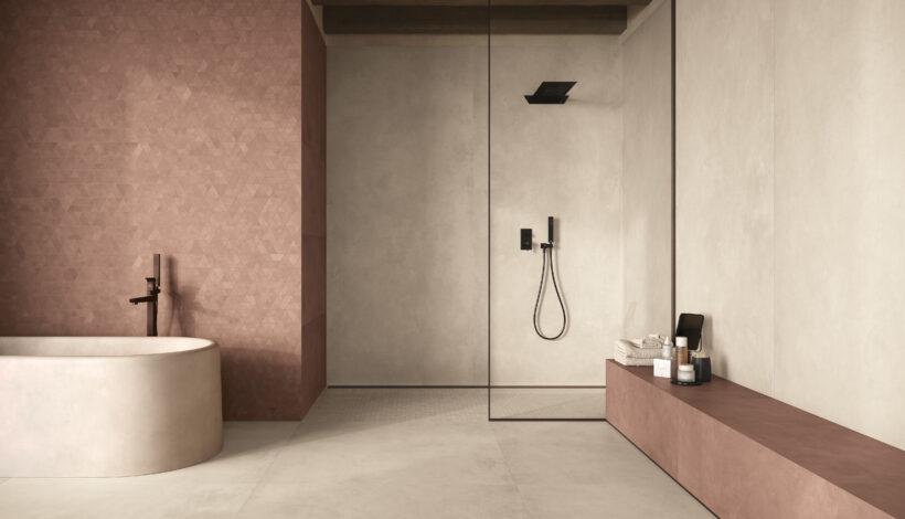 Linke Wand: Mosaik Diamante in der Farbe Coffee Foto: Ceramiche Keope