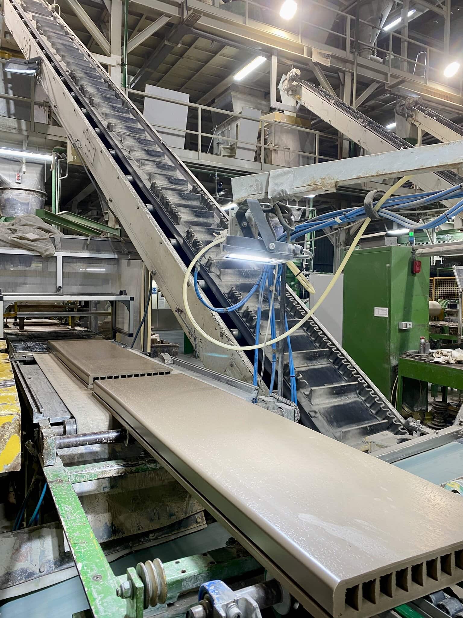 Einblick in die Produktion: Großformatige Stufen