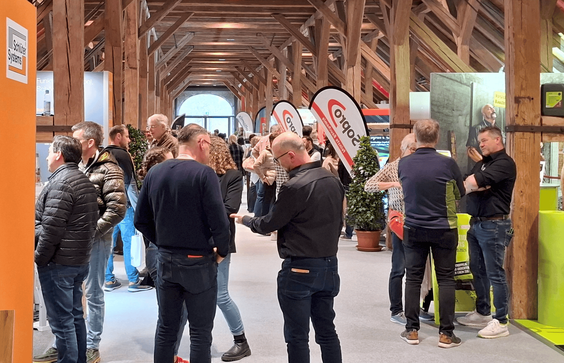 Blick in die Veranstaltungshalle