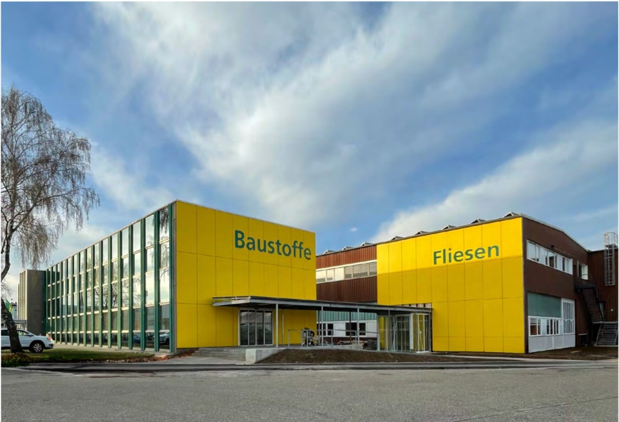 Nach aufwändigen Umbauarbeiten präsentiert sich der neue Standort von Kemmler Baustoffein Heilbronn in einem rundum perfekten Zustand.
