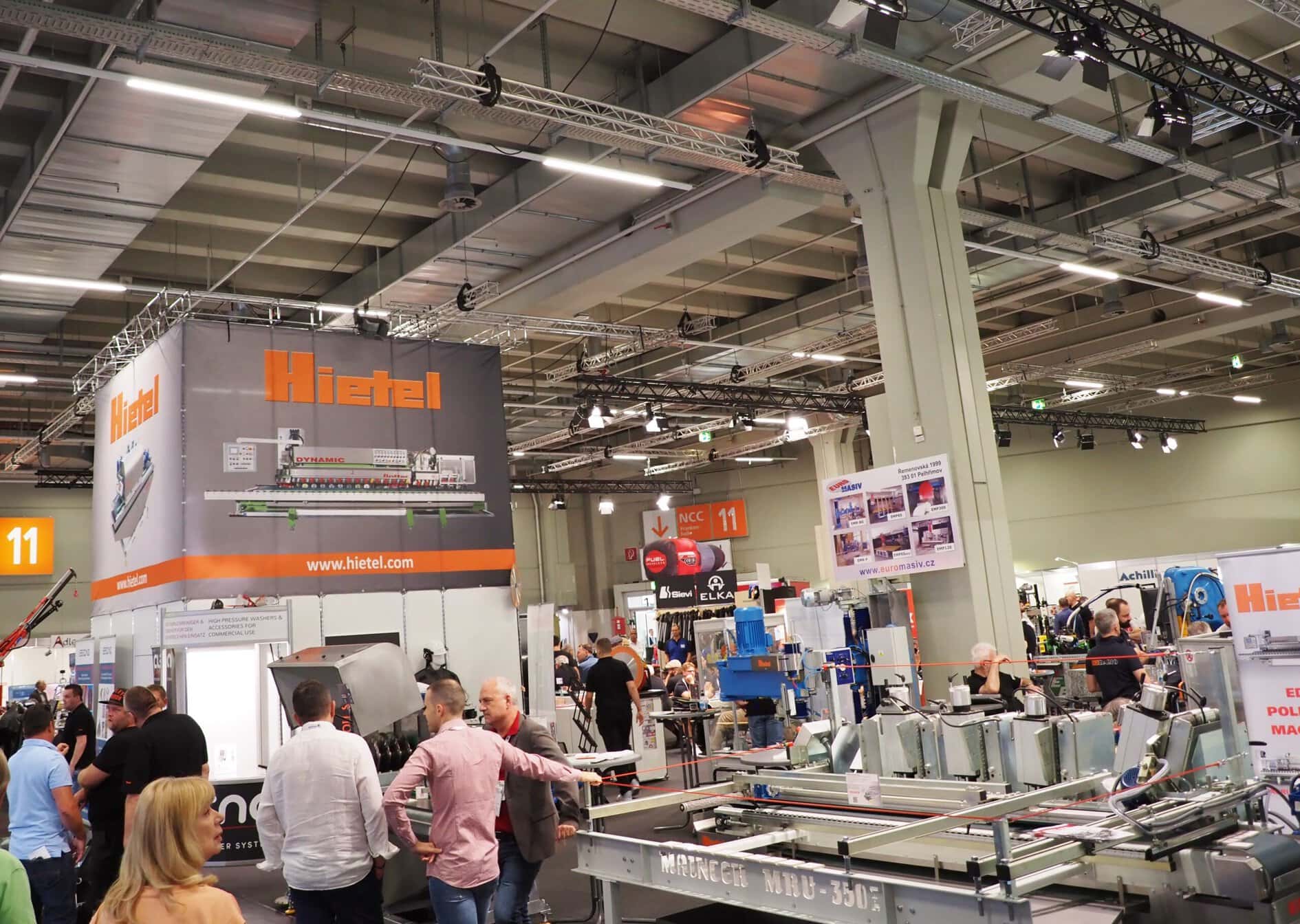 Mit mehr als 20 Ausstellern auf seinem 620 qm großen Messestand erneut größter Aussteller: Die Firma Hietel, Deutschlands traditionsreichster Lieferant und Berater für die Steinindustrie sowie das Steinmetzhandwerk / Foto Michael Spohr