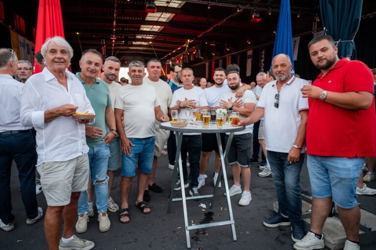 Beim Jubiläum blickte die Unternehmensgruppe gemeinsam mit den Gästen auf 30 Jahre Mobau Wirtz & Classen zurück.