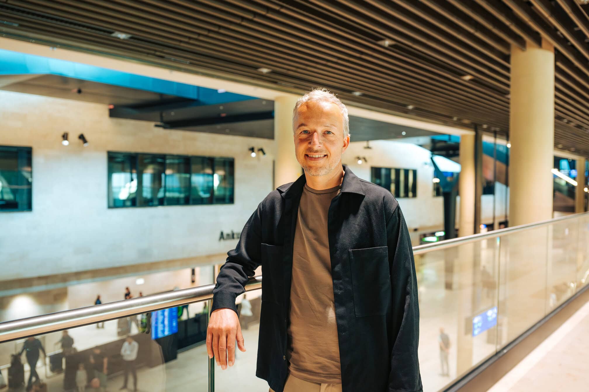 Geschäftsführer Martin Röhlich am Terminal 3 - Copyright: Ninetosix GmbH