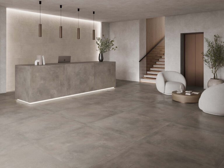 AMB_ESSENCEGREIGE120X120_RLVESSENCEPEARL60X120