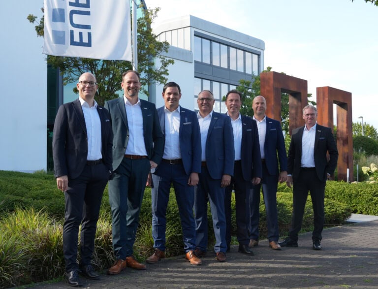Das neu aufgestellte Category Management von Eurobaustoff (v. l.): Bereichsleiter Peter Abraham, Benjamin Kring, Thilo Becker, Johannes Schulze, Markus Kappelhoff, Matthias Cmok und Oliver Völlmar. Foto: Eurobaustoff