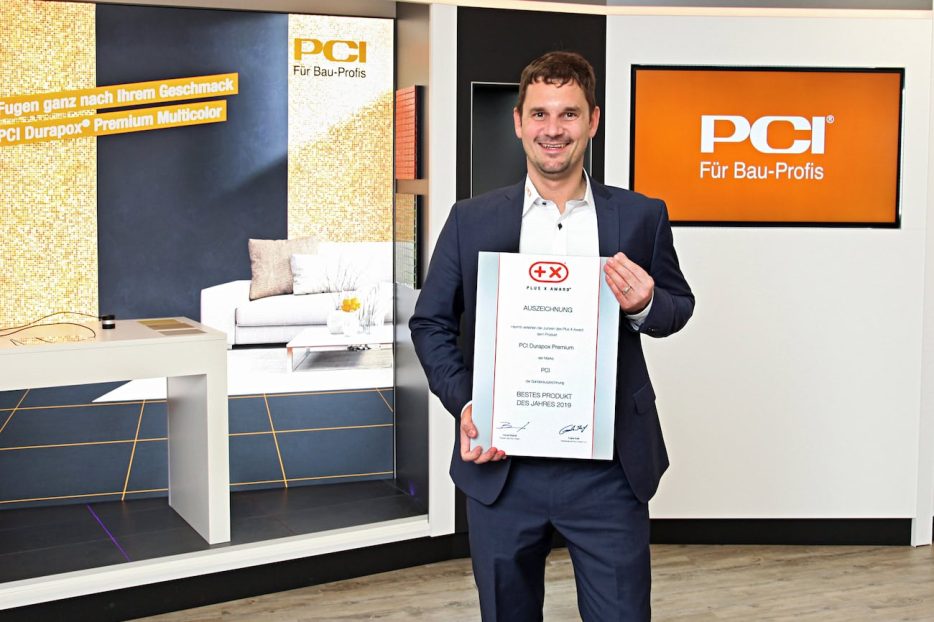 Manuel Rez, Leiter Marketing und Zentrale Anwendungstechnik PCI Gruppe, freut sich über das begehrte Gütesiegel. Foto: PCI