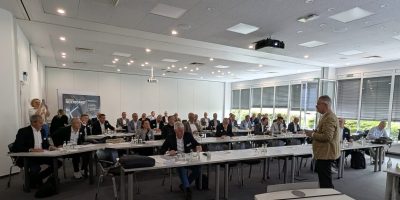 Vertreter von 32 Unternehmen aus Handel und Industrie trafen sich in Bottrop zur diesjährigen Herbsttagung der AG Fliese - alle Fotos: Redaktion / Michael Spohr