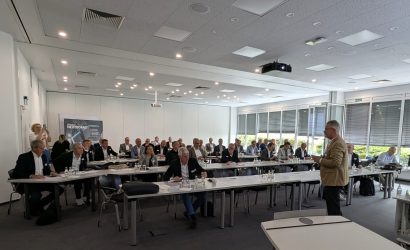 Vertreter von 32 Unternehmen aus Handel und Industrie trafen sich in Bottrop zur diesjährigen Herbsttagung der AG Fliese - alle Fotos: Redaktion / Michael Spohr