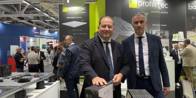 Profilitec Cersaie 2026 Vertriebsteam D-A-CH von rechts Marcus Gollwitzer und Mladen Racek. Foto: Alexandra Becker