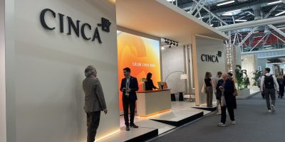 Messestand Cinca. Foto: Redaktion
